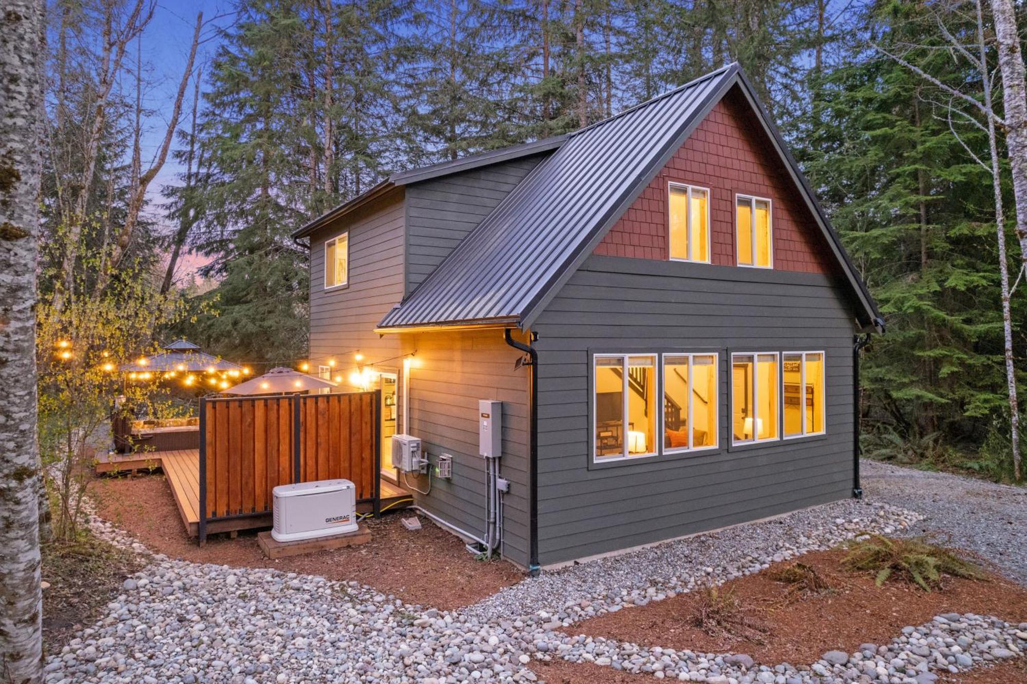 Villa Hikers Haven With Hot Tub - Near Mt Rainier! Ashford Exterior foto